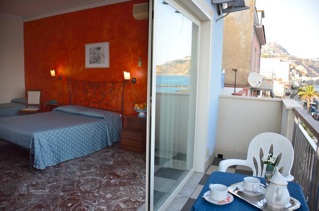 Hotel Costa Azzurra Giardini Naxos Esterno foto